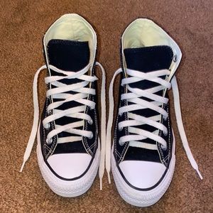 Chuck Taylor All Star Classic Converses, Black, Size 6.5